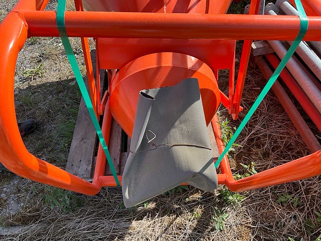 Eichinger 500l nieuwe betonnen bak - afbeelding 9 van  10