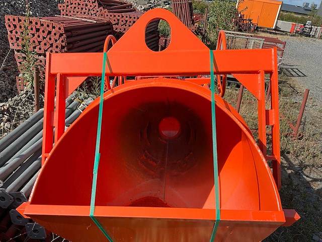 Eichinger 500l nieuwe betonnen bak - afbeelding 2 van  3