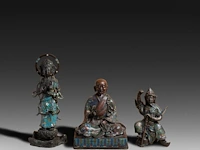 Eight japanese champlevé enameled bronzes, including figures and vases, 19th/20thc, tallest h 37,5 cm - afbeelding 3 van  8