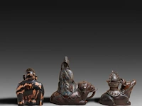 Eight japanese champlevé enameled bronzes; three figures, two pairs of vases and one censer, 19th/20thc, tallest h 44 cm - afbeelding 3 van  5