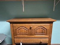 Eiken barkast met wijnrek - afbeelding 1 van  3