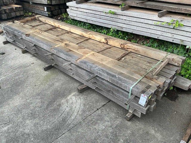 Eiken kepers 7x8 cm 350 cm (36x) - afbeelding 1 van  5