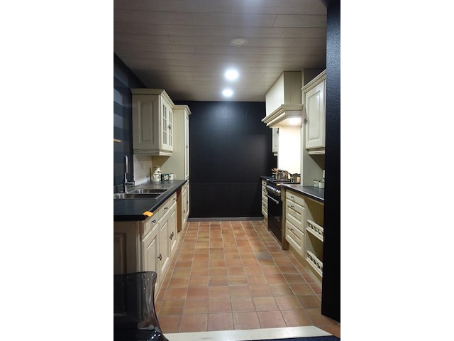 Eiken keuken - afbeelding 1 van  6