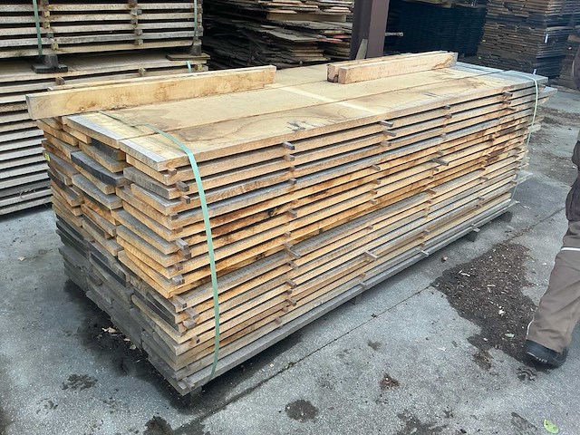 Eiken plank 29 mm 1,337 m3 - afbeelding 2 van  4