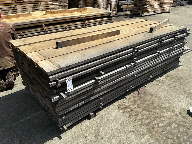 Eiken planken 29 mm 1,270 m3 - afbeelding 1 van  2