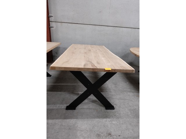Eiken tafel - afbeelding 2 van  3