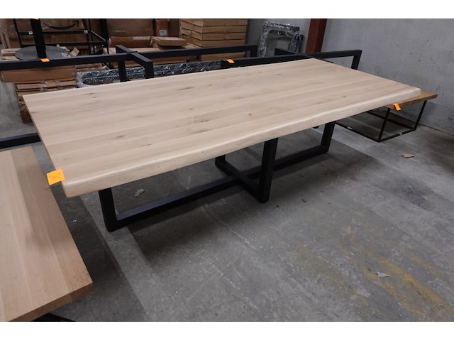 Eiken tafel - afbeelding 1 van  3