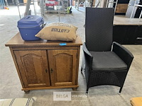 Eiken tv-kast + koffer + tuinstoel - afbeelding 1 van  6