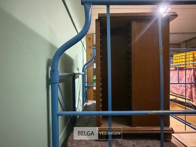 Eiken tv-meubel - afbeelding 2 van  3