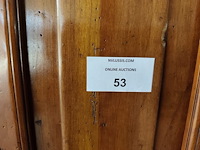 Eikenhouten bibliotheekkast flamant met 2 glazen deuren en 6 eikenhouten deuren camille&vence, eiken ladenkast met 4 laden, spiegel in houten kader - afbeelding 9 van  12