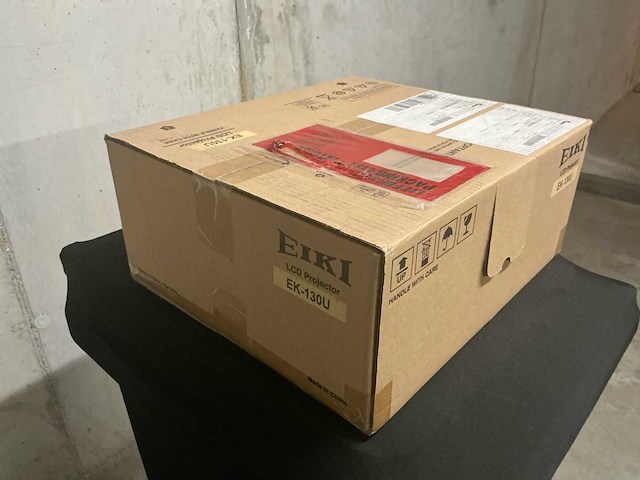 Eiki ek-130u beamers & projectie - afbeelding 5 van  5
