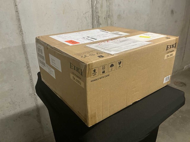 Eiki ek-308u beamers & projectie - afbeelding 4 van  4