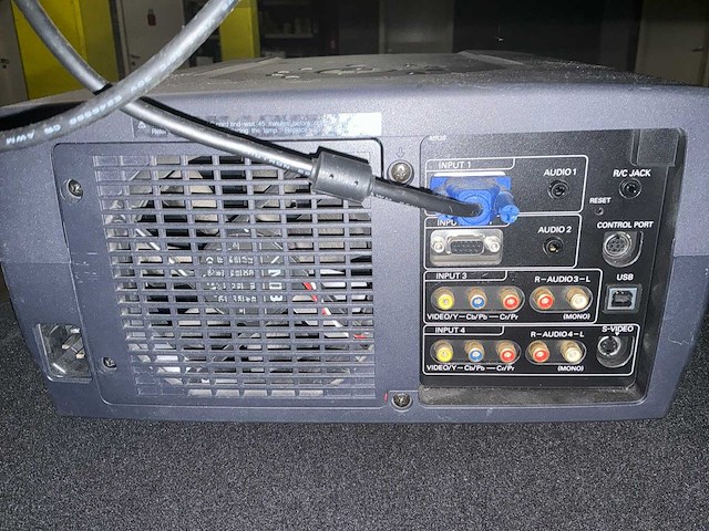 Eiki lc-x50 boardroom projector beamers & projectie - afbeelding 3 van  3