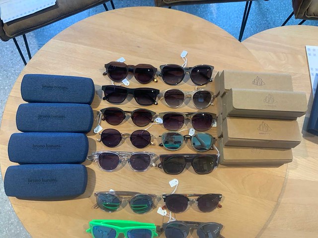 Einstoffen / bruno banani designer zonnebril (14x) - afbeelding 1 van  11