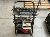 Eizen kraft 2500 psi hogedrukreiniger benzinemotor - afbeelding 1 van  4