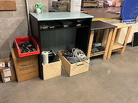 Eizo toonbank met pc schermen - afbeelding 5 van  5