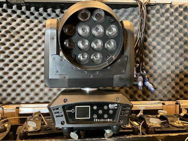 Elation rayzor q12 movinghead (8x) - afbeelding 1 van  6