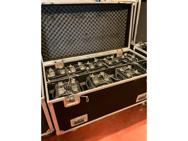 Elation rayzor q12 movinghead (8x) - afbeelding 3 van  4