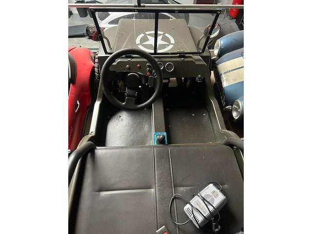 Elctrische jeep - afbeelding 2 van  8