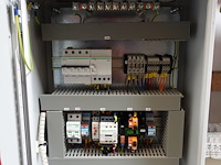 Electriciteitsbord met inhoud - afbeelding 2 van  7