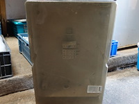 Electriciteitskast 40 x 60cm +3 opbouwstopcontacten + 1 opbouw contact 3 fase - afbeelding 1 van  5