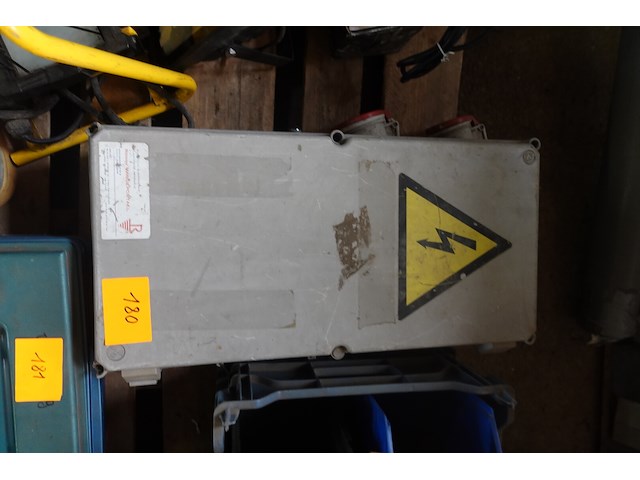 Electriciteitskast - afbeelding 1 van  2
