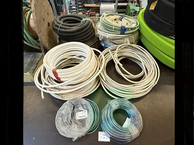 Electriciteitstoebehoren - afbeelding 1 van  20