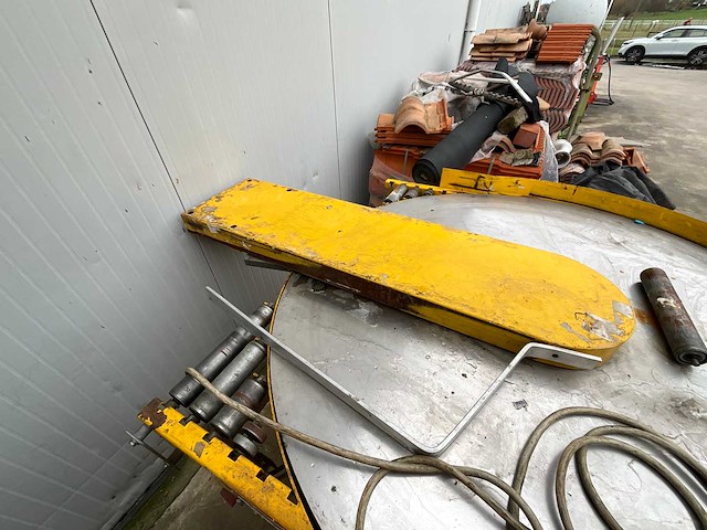 Electrische draai / sorteer tafel vanriet 1999 - afbeelding 6 van  8