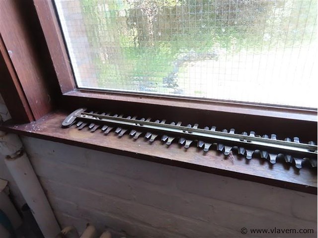 Electrische heggeschaar - afbeelding 3 van  3