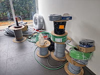 Electrische kabel en waterdarmen - afbeelding 1 van  11