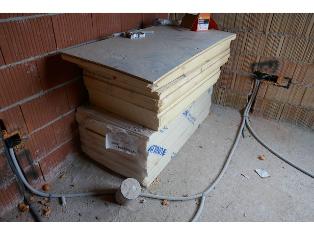 Electrische kabels + isolatiepanelen - afbeelding 4 van  4