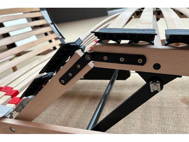 Electrische lattenbodem - afbeelding 7 van  13