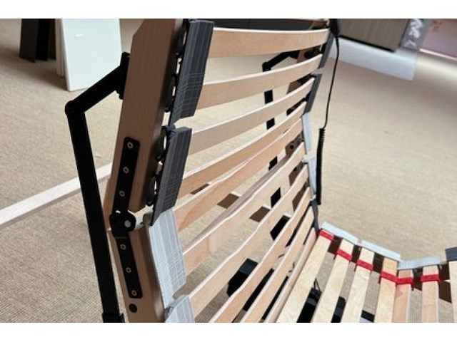 Electrische lattenbodem - afbeelding 8 van  13