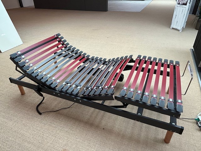 Electrische lattenbodem - afbeelding 1 van  10