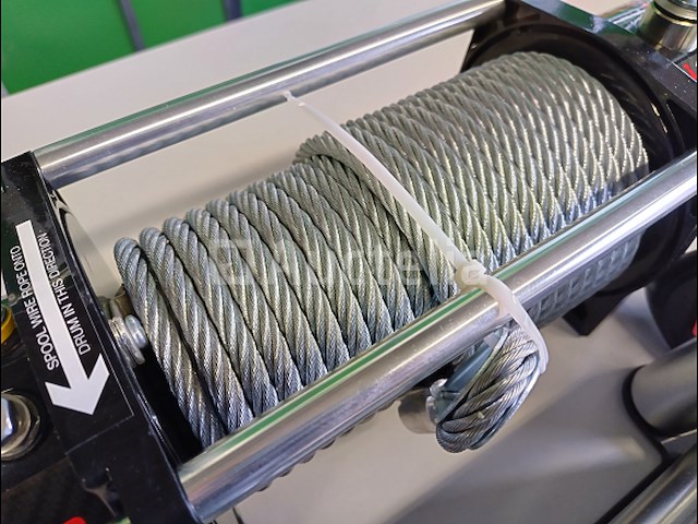 Electrische lier 12 volt 5800kg - afbeelding 8 van  13