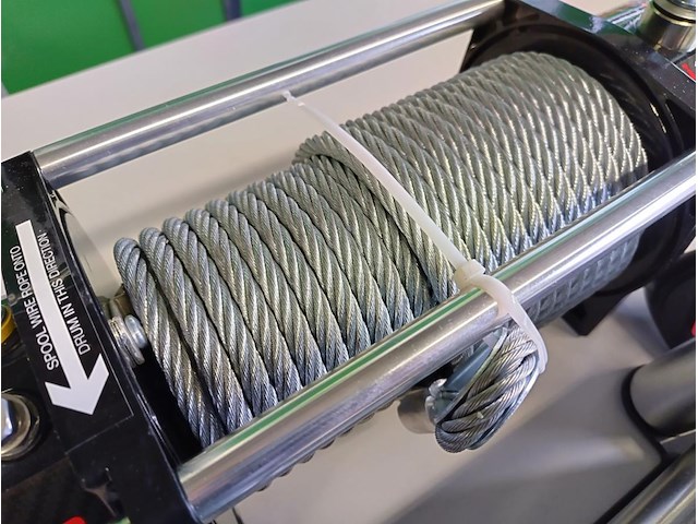 Electrische lier 12 volt 5800kg - afbeelding 5 van  15