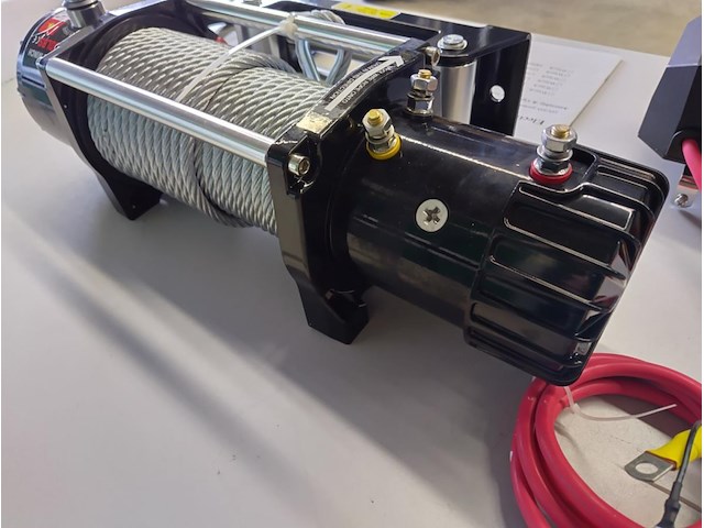 Electrische lier 12 volt 5800kg - afbeelding 11 van  15