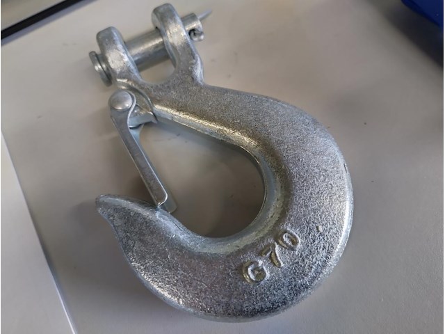 Electrische lier 12 volt 5800kg - afbeelding 13 van  15