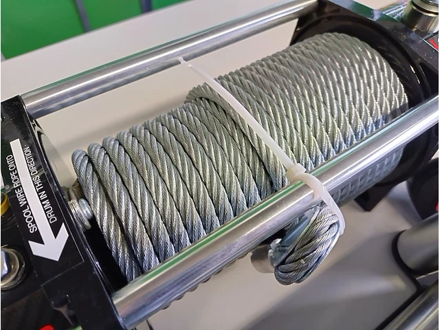 Electrische lier 12 volt 5800kg - afbeelding 5 van  15
