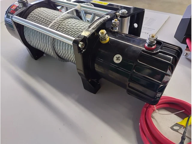 Electrische lier 12 volt 5800kg - afbeelding 11 van  15