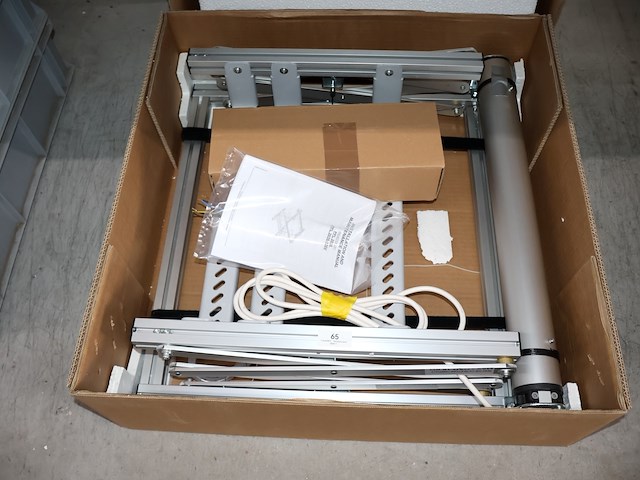 Electrische projector lift - afbeelding 1 van  3