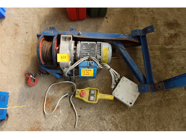 Electrische takel (storing in electronica- contactor) - afbeelding 1 van  2