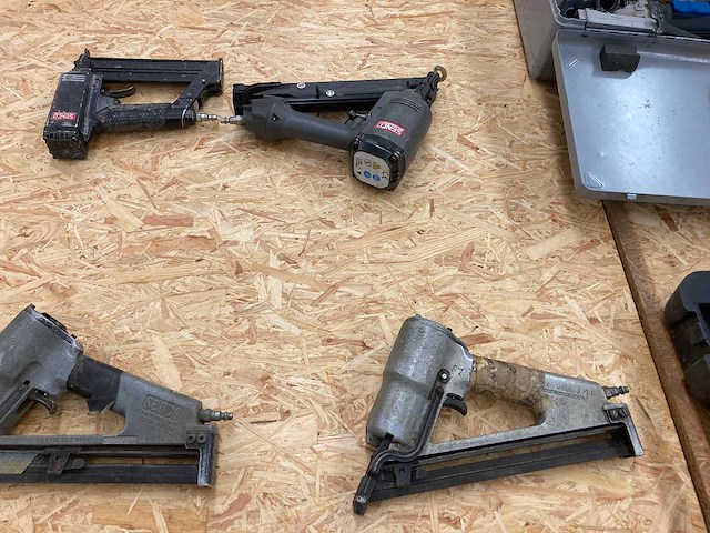 Electrische toestellen voor klussen (met tafels) - afbeelding 14 van  61