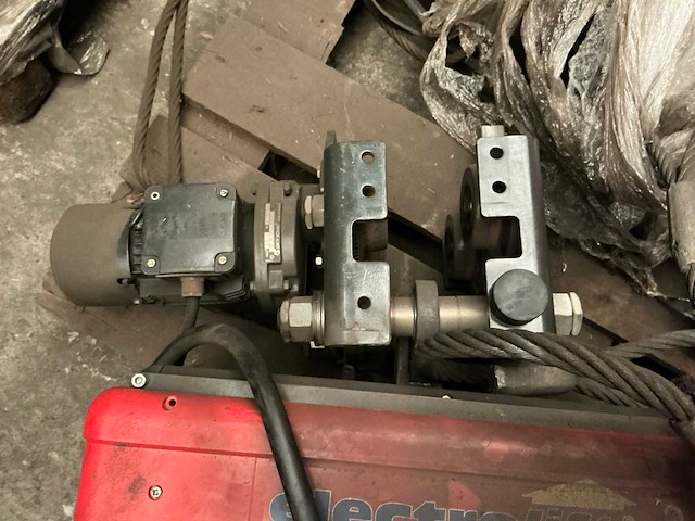 Electrolift elektrische kettingtakel - afbeelding 3 van  8