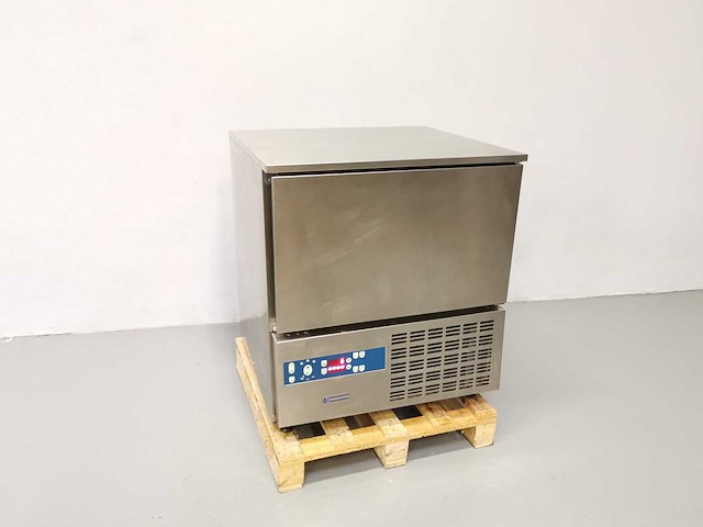 Electrolux - eabp0071 - blastvriezer - afbeelding 1 van  2