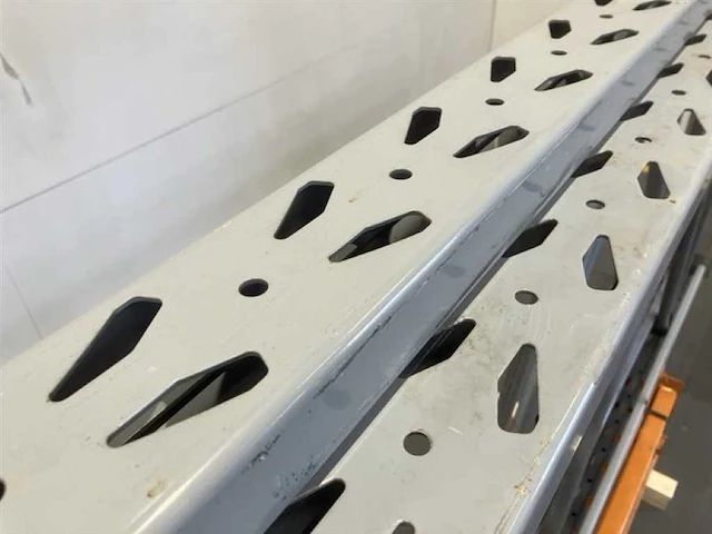 Electrolux - palletstelling - various racking - afbeelding 4 van  4