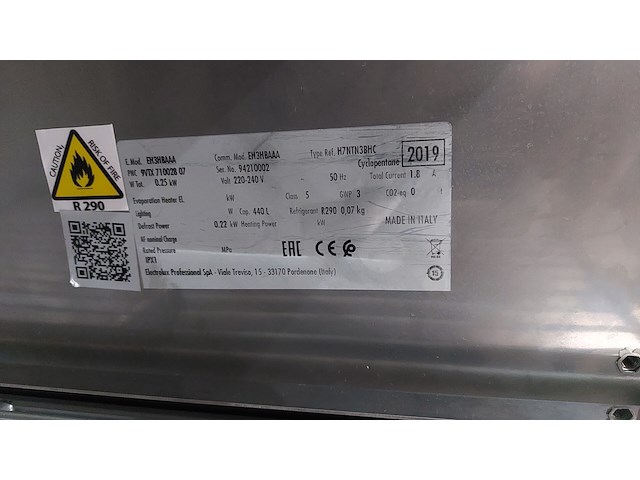 Electrolux eh3kbaaa koelwerkbank 440 lt,3 doors - afbeelding 2 van  8