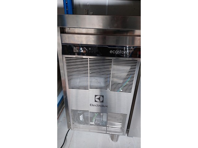 Electrolux eh3kbaaa koelwerkbank 440 lt,3 doors - afbeelding 5 van  8