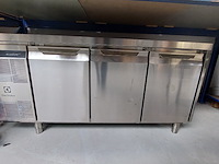 Electrolux eh3kbaaa vrieswerkbank/ vriezer 440 lt,3 doors - afbeelding 1 van  7