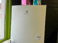 Electrolux erf4113aow koelkast - afbeelding 2 van  3